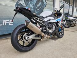 2026 BMW Motorrad S 1000 RR RACE Light white. (13-11)
