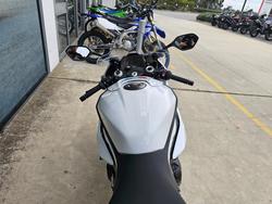 2026 BMW Motorrad S 1000 RR RACE Light white. (13-11)