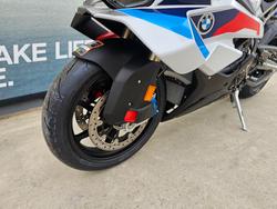 2026 BMW Motorrad S 1000 RR RACE Light white. (13-11)