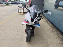 2026 BMW Motorrad S 1000 RR RACE Light white. (13-11)