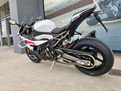 2026 BMW Motorrad S 1000 RR RACE Light white. (13-11)