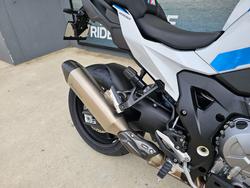 2026 BMW Motorrad M 1000 XR White