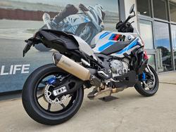 2026 BMW Motorrad M 1000 XR White
