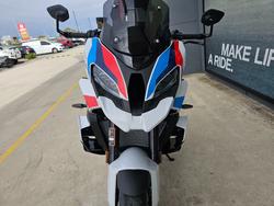 2026 BMW Motorrad M 1000 XR White