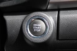2024 Toyota Hilux SR5