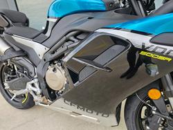 2025 CFMOTO 500 SR VOOM ZEPHYR BLU