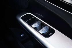 2025 Mercedes-Benz GLC-Class GLC200