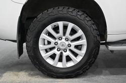 2016 Toyota Landcruiser Prado Kakadu GDJ150R 4X4 Dual Range Crystal Pearl