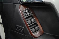2016 Toyota Landcruiser Prado Kakadu GDJ150R 4X4 Dual Range Crystal Pearl