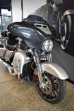 2019 HARLEY-DAVIDSON FLHXSE CVO STREET GLIDE