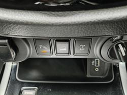 2021 Nissan Navara ST-X