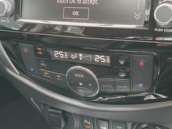 2021 Nissan Navara ST-X