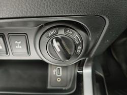 2021 Nissan Navara ST-X