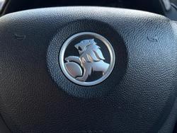 2009 Holden Commodore Omega VE MY09.5 Heron White