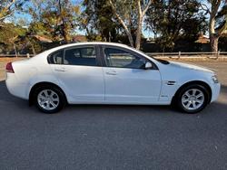 2009 Holden Commodore Omega VE MY09.5 Heron White