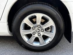 2009 Holden Commodore Omega VE MY09.5 Heron White
