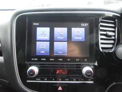 2021 Mitsubishi Outlander ES