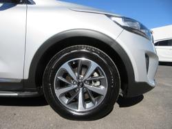 2017 Kia Sorento SLi