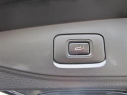 2022 Isuzu MU-X LS-T