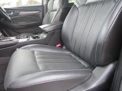 2022 Isuzu MU-X LS-T