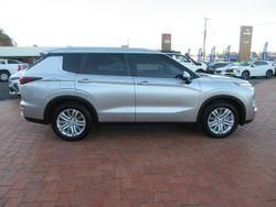 2021 Mitsubishi Outlander LS