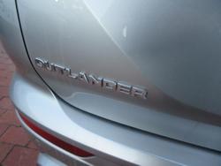 2021 Mitsubishi Outlander LS