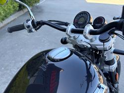 2025 Royal Enfield SUPER METEOR 650 Astral Black