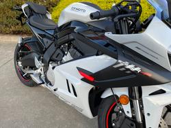 2026 CFMOTO 2026 CF Moto 650CC 675SR-R ABS Aerolite Grey