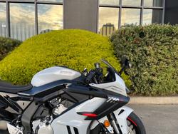 2026 CFMOTO 2026 CF Moto 650CC 675SR-R ABS Aerolite Grey