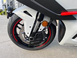 2026 CFMOTO 2026 CF Moto 650CC 675SR-R ABS Aerolite Grey