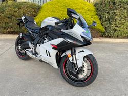 2026 CFMOTO 2026 CF Moto 650CC 675SR-R ABS Aerolite Grey