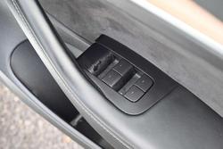 2022 Tesla Model 3 Rear-Wheel Drive