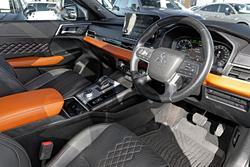 2023 Mitsubishi Outlander Exceed Tourer
