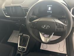 2026 HYUNDAI VENUE