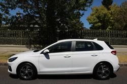 2021 Hyundai i30 PD.V4 MY21 Polar White