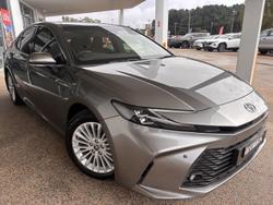 2025 Toyota Camry Hybrid