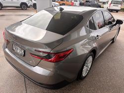 2025 Toyota Camry Hybrid