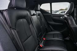 2020 Volvo XC40 T5 R-Design