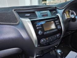 2017 Nissan Navara SL