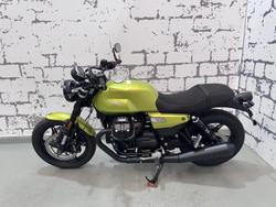 2025 Moto Guzzi V7 Special Special Green