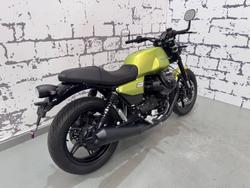 2025 Moto Guzzi V7 Special Special Green