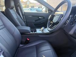 2024 Land Rover Range Rover Evoque P250 Dynamic SE