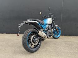 2025 Royal Enfield (see Also Enfiel GUERILLA 450 BLUE
