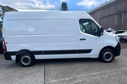 2024 Renault Master Pro 110kW