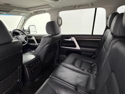 2020 Toyota Landcruiser VX VDJ200R 4X4 Dual Range