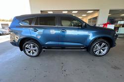 2023 Isuzu MU-X LS-T