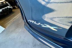 2023 Isuzu MU-X LS-T