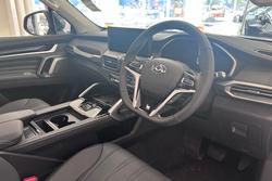 2026 LDV D90 Executive SV9A MY25 Concrete Grey /Black roof (2C)