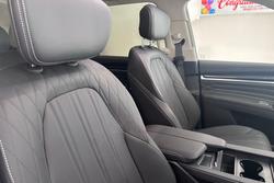 2026 LDV D90 Executive SV9A MY25 Concrete Grey /Black roof (2C)