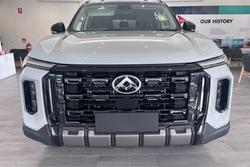 2026 LDV D90 Executive SV9A MY25 Concrete Grey /Black roof (2C)